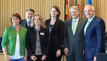 v.l.n.r.: Bianca Winkelmann MdL, Karsten Kühlbach, Birgit Apel, Dr. Antonia Patt, StS Dr. Heinrich Bottermann, Rainer Deppe MdL