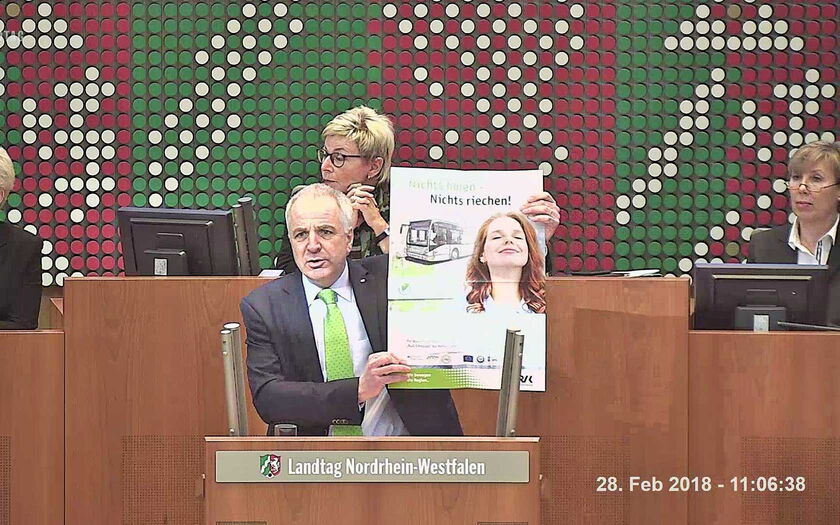 Rainer Deppe während seiner Rede vor dem Plenum zu den Diesel Fahrverboten in NRW
