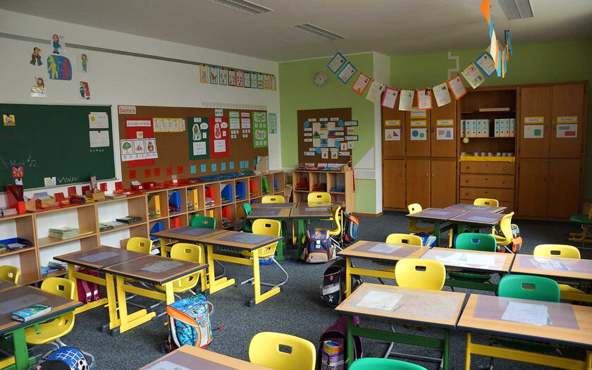 Klassenzimmer - Foto: DALIBRI, Wikimedia Commons