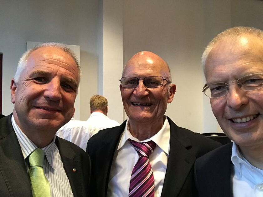 Festakt Ehrenbürger Overath - v.l.n.r.: Rainer Deppe MdL, Norbert Kuhl, Hermann-Josef Tebroke MdB