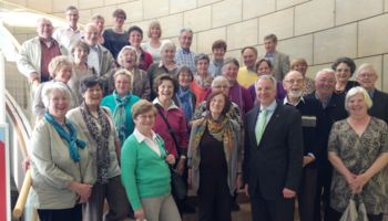 Eine Besuchergruppe von 32 Damen und Herren aus Odenthal durfte der Landtagsabgeordnete Rainer Deppe im Landtag willkommen heißen.