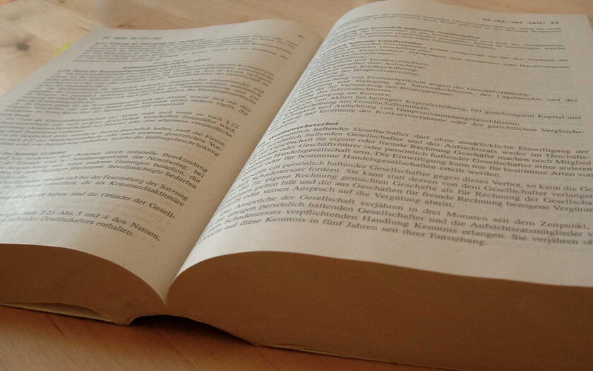 Gesetzbuch von Christian Meissner / pixelio.de