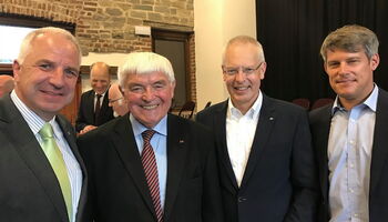 Festakt Ehrenbürger Overath - v.l.n.r.: Rainer Deppe MdL, Siegfried Raimann, Hermann-Josef Tebroke MdB, Oliver Hahn