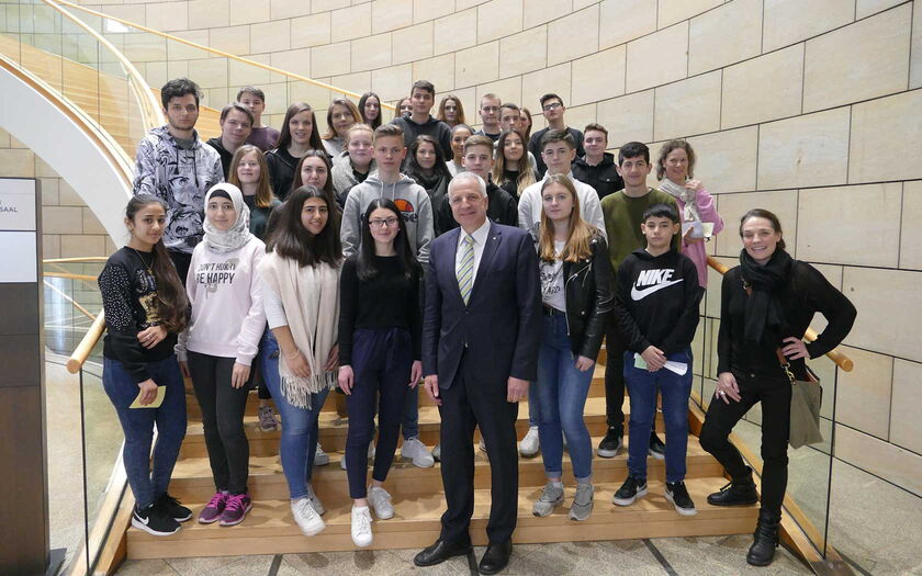 Realschule Herkenrath zu Besuch im Landtag