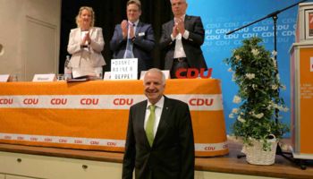 Rainer Deppe auf dem Kreisparteitag