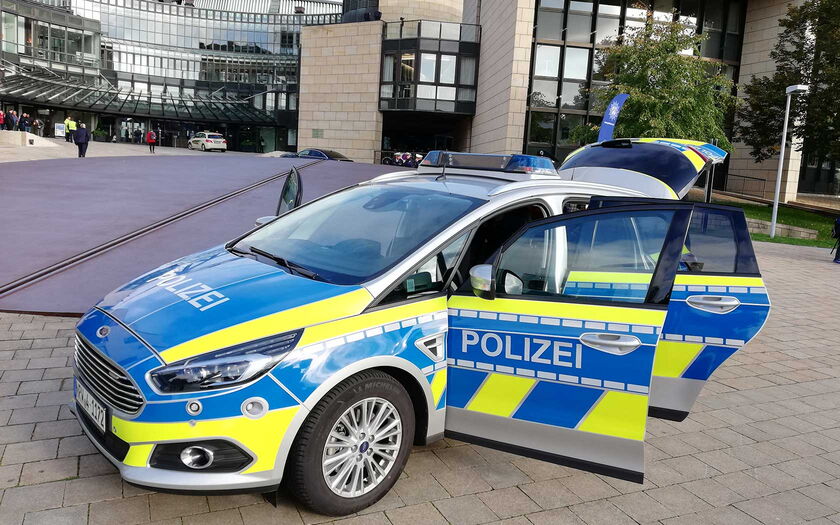 Einsatzfahrzeug der Polizei