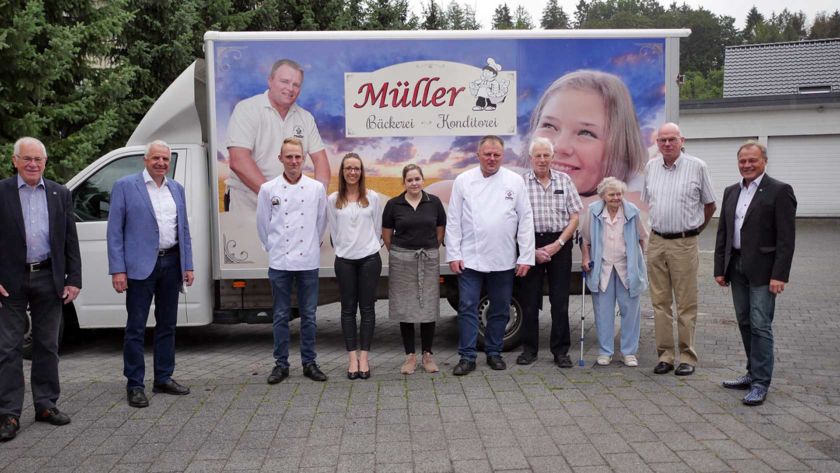v. l. n. r.: Hermann Küsgen, Rainer Deppe, Bäckerei Norbert Müller, Jörg Weigt