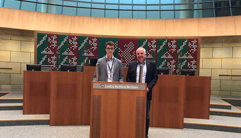 Louis Knappertsbusch (links) und Rainer Deppe (rechts) beim Jugendlandtag 2021