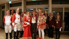 Die „Karnevalsfreunde Bechen“ aus Kürten-Bechen mit Prinz Andre und seiner Prinzessin Silke