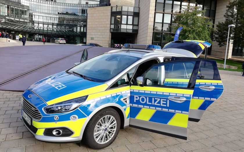 Einsatzfahrzeug der Polizei