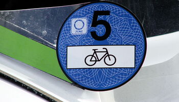 Umweltplakette Stufe 5 von Thomas Max Müller / pixelio.de