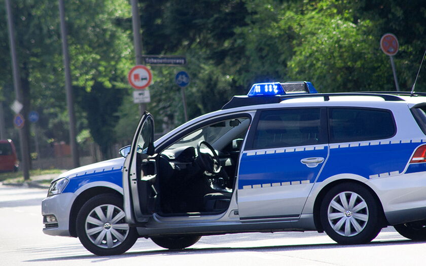 Streifenwagen im Einsatz von NicoLeHe / pixelio.de