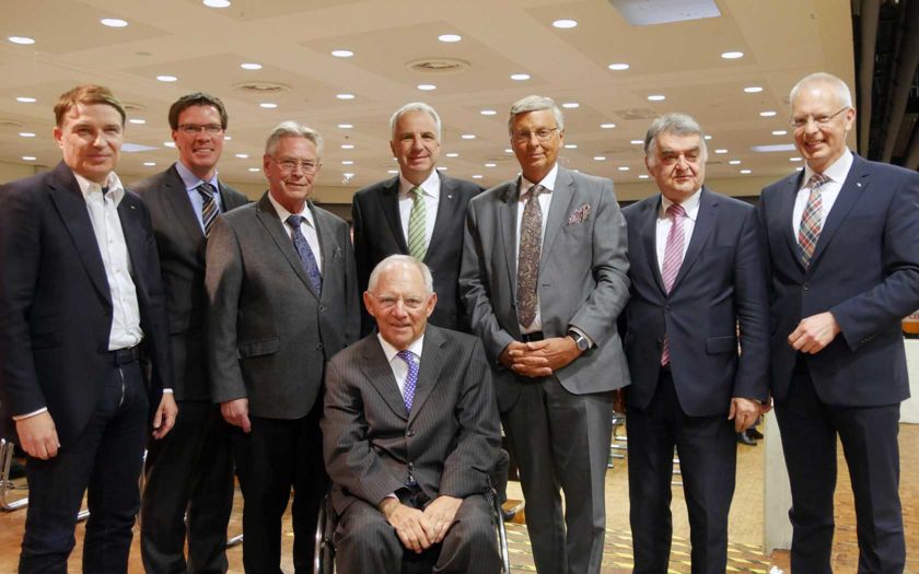 v.l.n.r.: Dr. Erik Werdel, Stephan Santelmann, Holger Müller, Dr. Wolfgang Schäuble, Rainer Deppe, Wolfgang Bosbach, Herbert Reul, Dr. Hermann-Josef Tebroke
