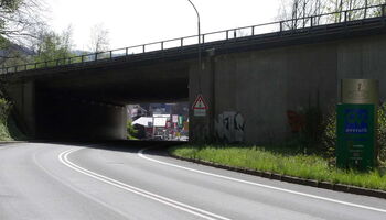 Autobahnbrücke A4 über die L 136 bei Overath-Untereschbach