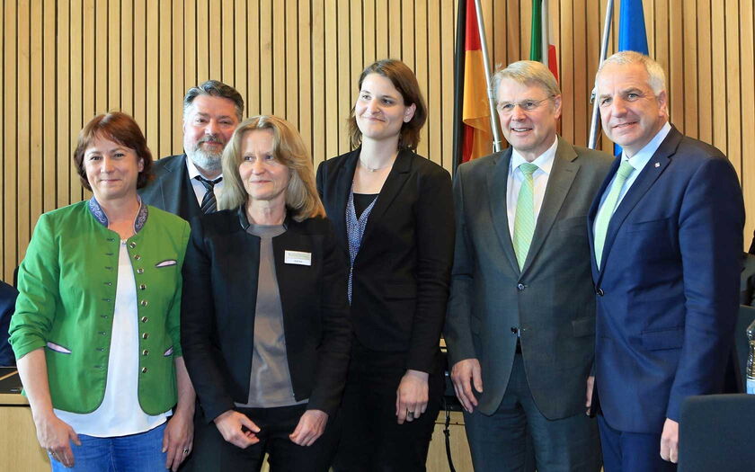 v.l.n.r.: Bianca Winkelmann MdL, Karsten Kühlbach, Birgit Apel, Dr. Antonia Patt, StS Dr. Heinrich Bottermann, Rainer Deppe MdL