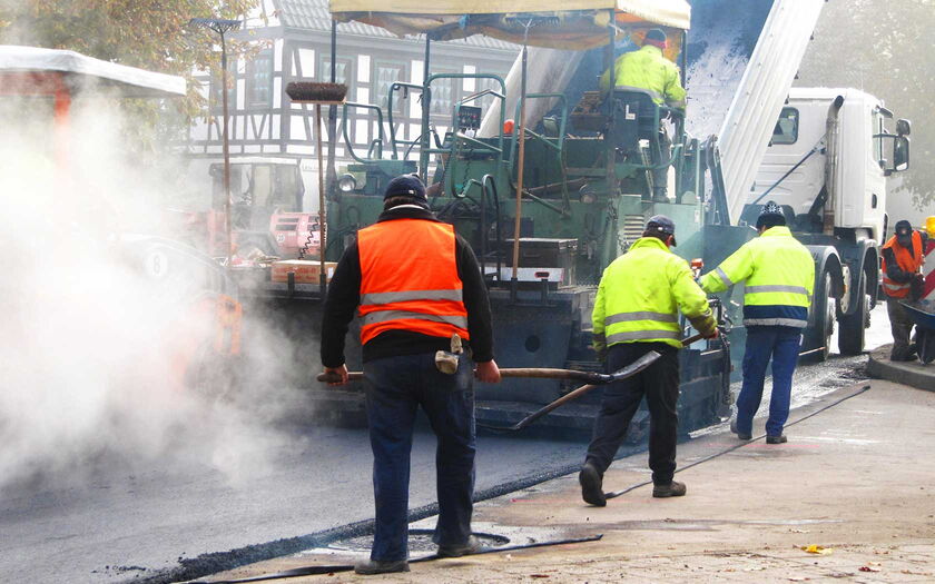 Straßenbau von Rainer Sturm / pixelio.de
