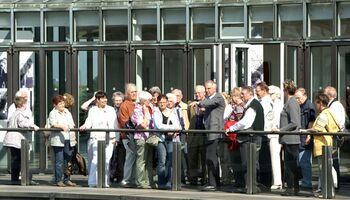 Gruppenfoto des Quartettvereins Frohsinn aus Untereschbach mit Rainer Deppe.