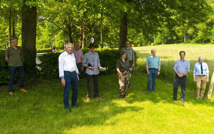Kreisjägerschaft zeigt Rainer Deppe die Drohnen