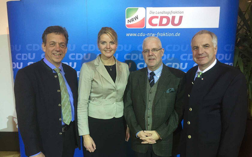 v.l.n.r.: Helmut Dammann-Tamke, Christina Schulze Föcking, Ralph Müller-Schallenberg, Rainer Deppe