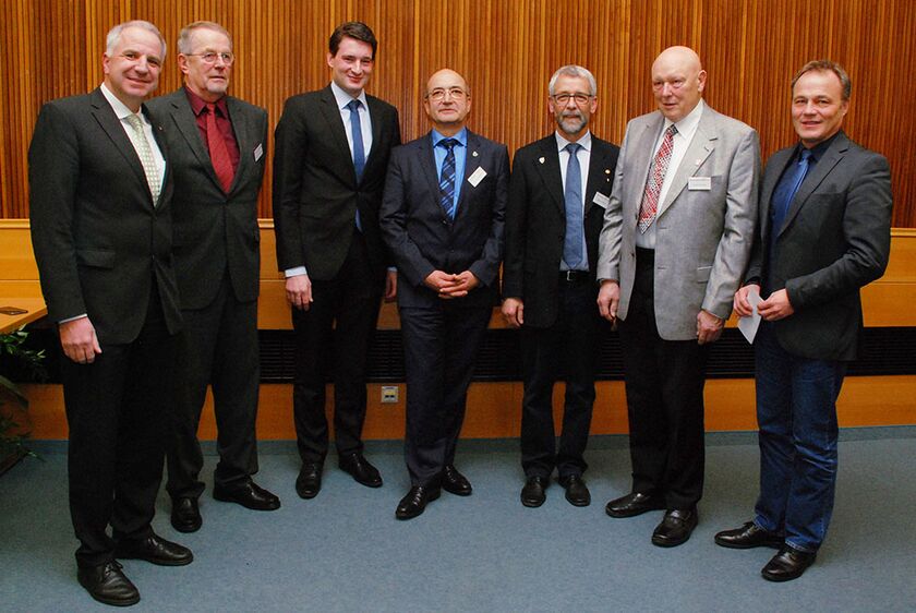 Aus Rainer Deppes Heimatstadt Overath wurden Hans Georg Bute, Werner Dreikorn & Peter Fischer und Josef Hemker geehrt.