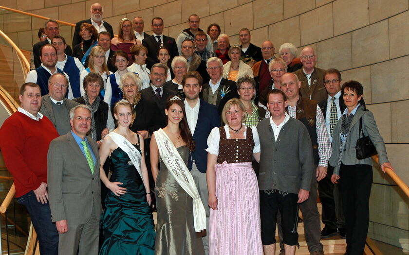 Bereits zum 8. Mal fand das Erntepaartreffen der rheinisch-bergischen Ernte- und Heimatvereine auf Einladung von Rainer Deppe im Landtag zu Düsseldorf statt.