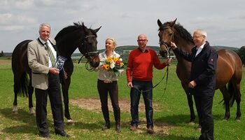 v.l.n.r.: Rainer Deppe MdL, Angela Butkus, Uwe Butkus und Dr. Hermann-Josef Tebroke