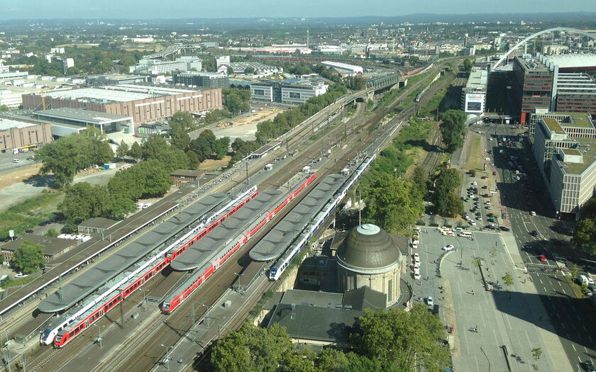 Bahnhof Deutz Messe