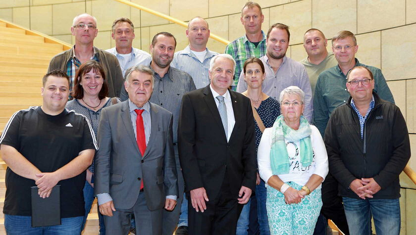 Elf Mitglieder der Kampagne „Crash Kurs NRW“ der Polizei des Rheinisch-Bergischen Kreises konnte Rainer Deppe in Düsseldorf begrüßen.