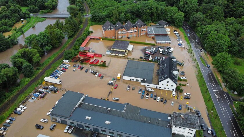 Luftaufnahme des Hochwassers in Overath Hammermühle - Quelle: Feuerwehr Overath